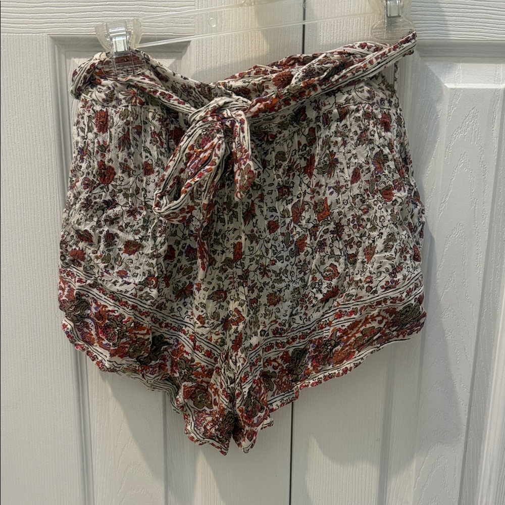 SAYLOR Cream Floral Tie-Waist High Rise Shorts with Rust Accents